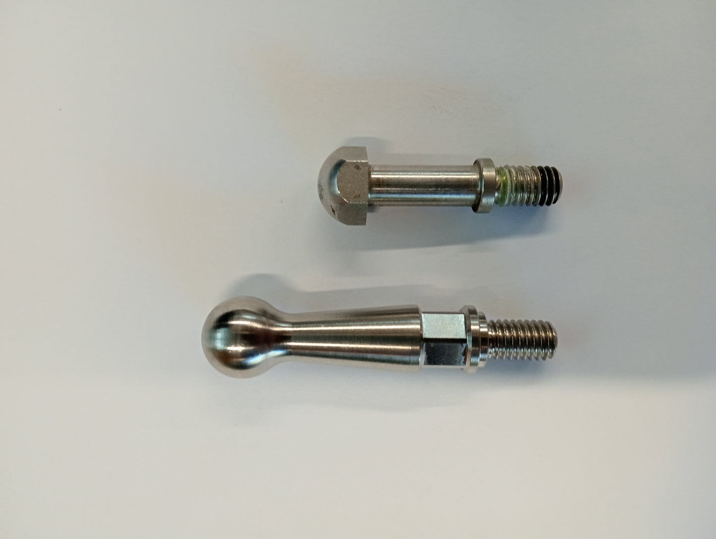 Gorlami titanium extended side stand pin Panigale/Streetfighter V4