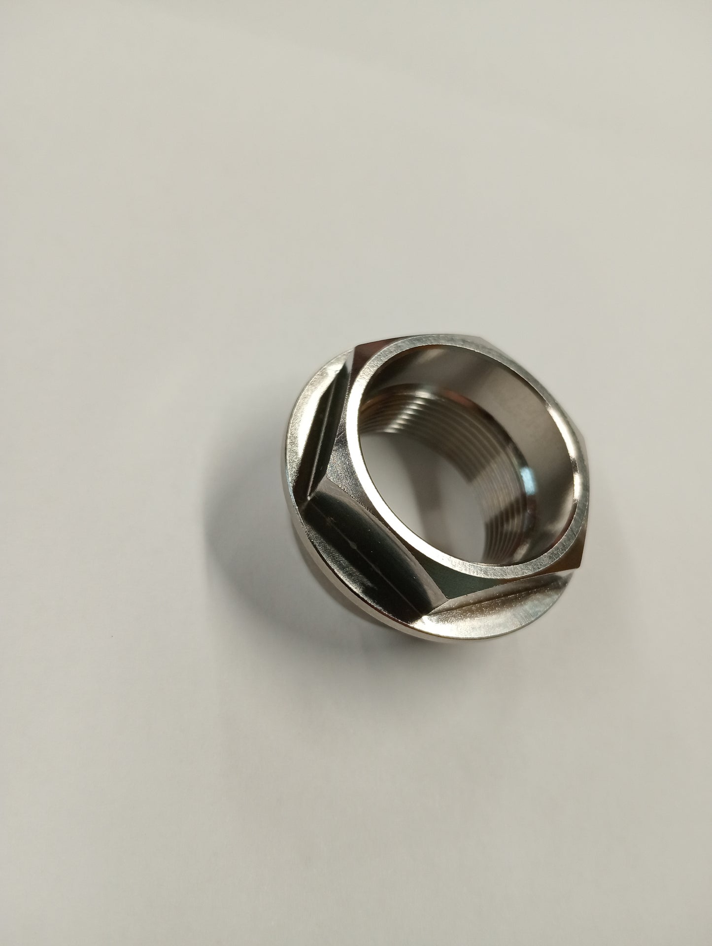 Gorlami titanium front wheel nut 30mm
